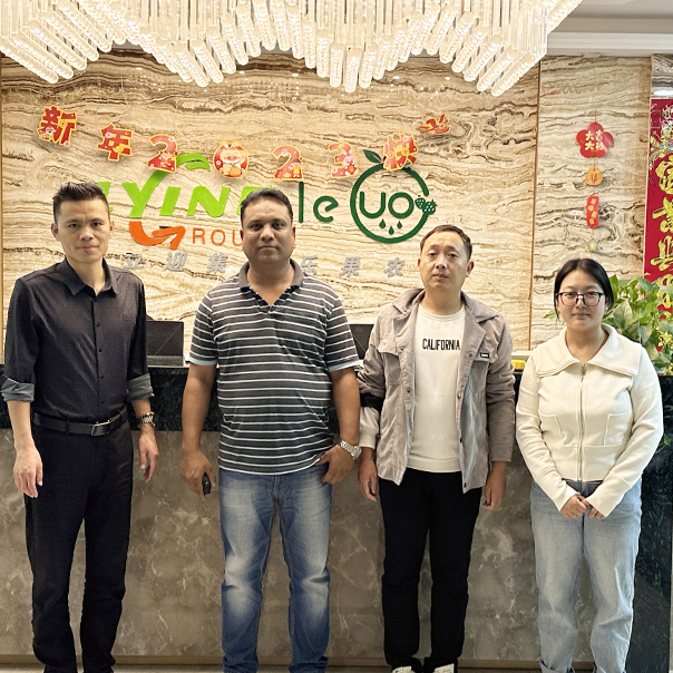印度客戶(hù)來(lái)我公司考察水培設(shè)備